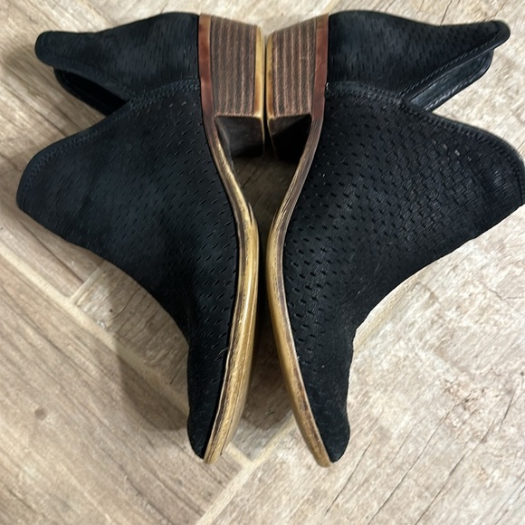 Lucky Brand Baley Bootie Women's Size 9M Black Perforated Chop Out Boots - Picture 5 of 7